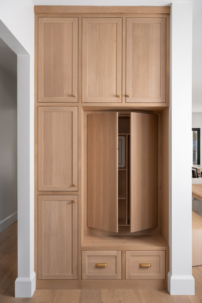 White Oak Entry Built-In