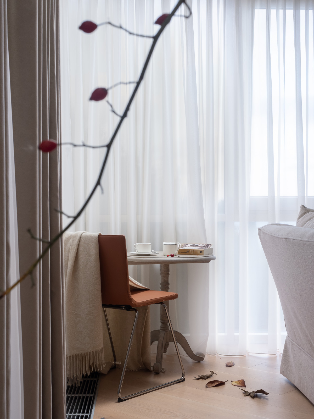 Классический интерьер в светлых тонах ЖК "Камелия"