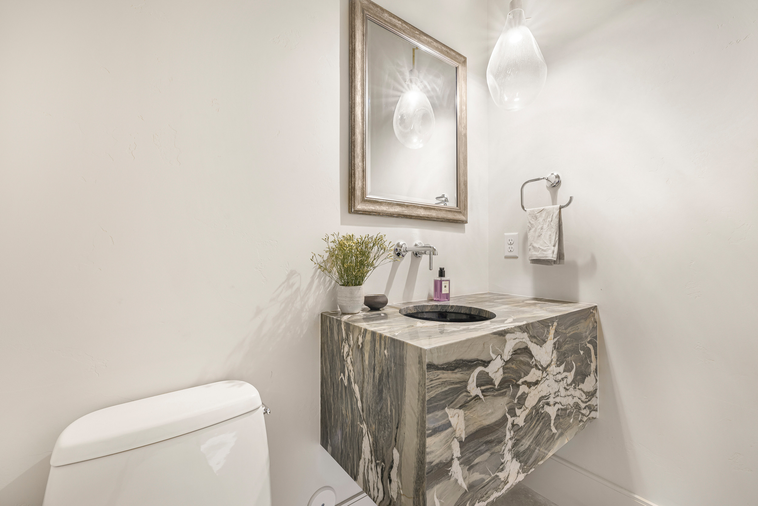 Mountain Valley Home