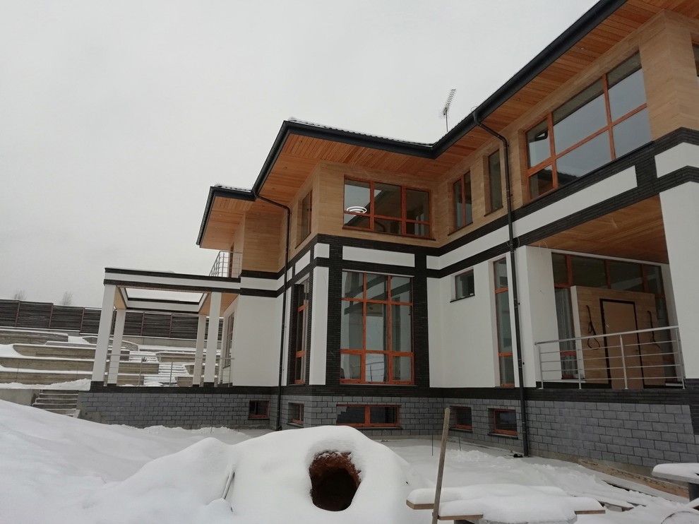 Дом на рельефе в стиле Райта