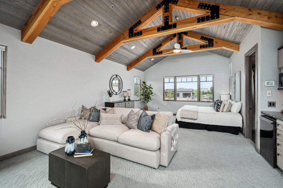 Home design - rustic home design idea in Phoenix