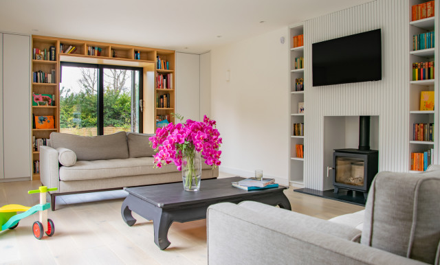 Cambridge Detached House trendy-dagligstue