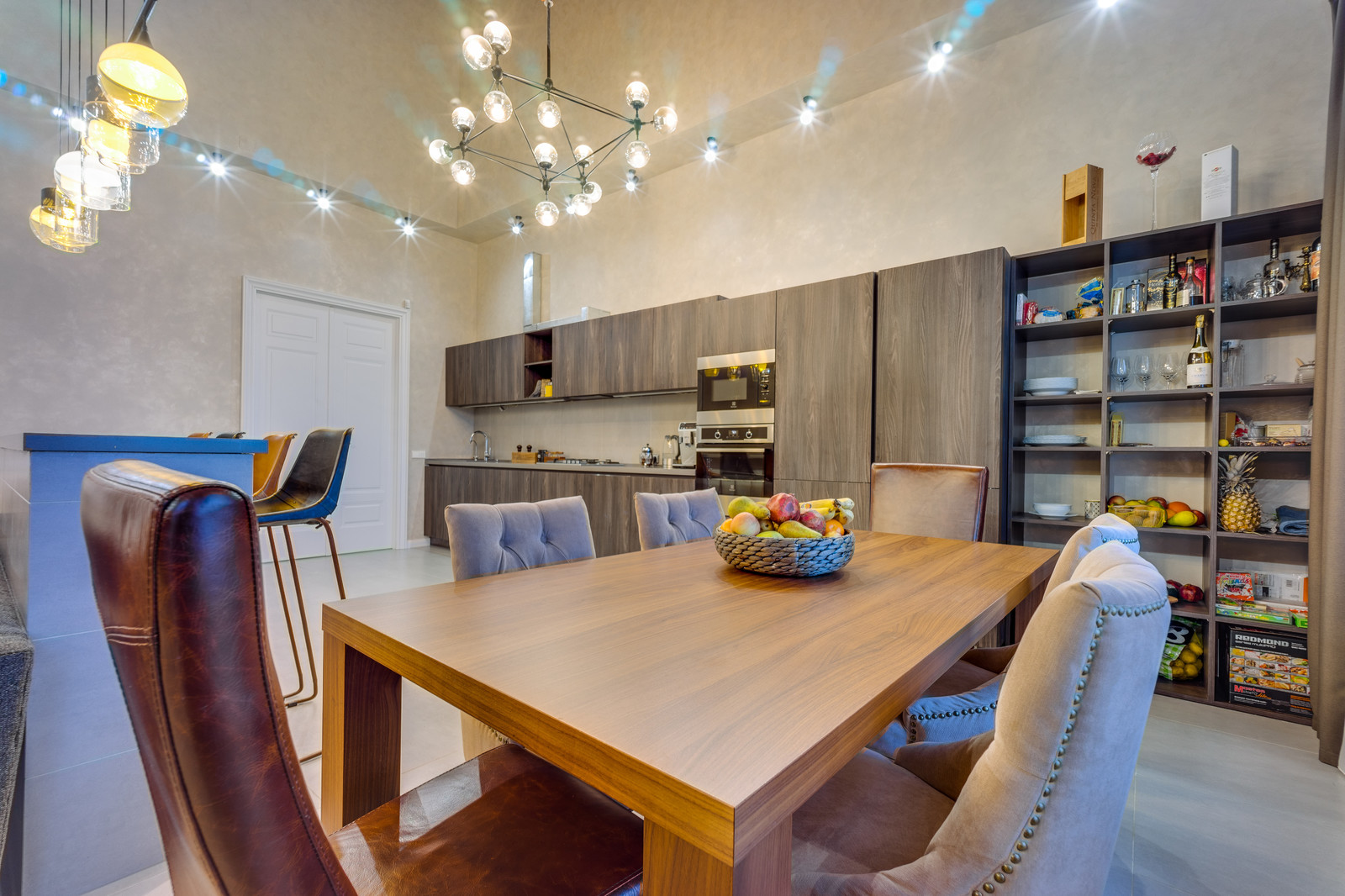 Квартира в Санкт-Петербурге, 180 кв.м.