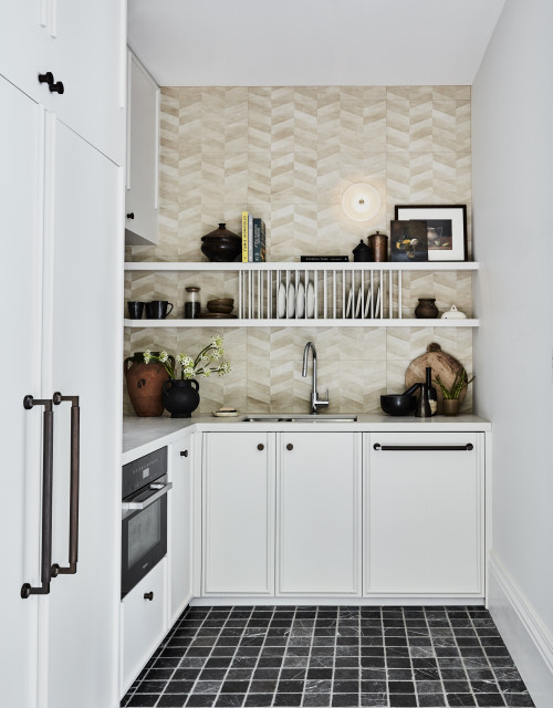Full-Height Marble Backsplash and Small Kitchen Shelf Ideas: Achieving an Elegant Look