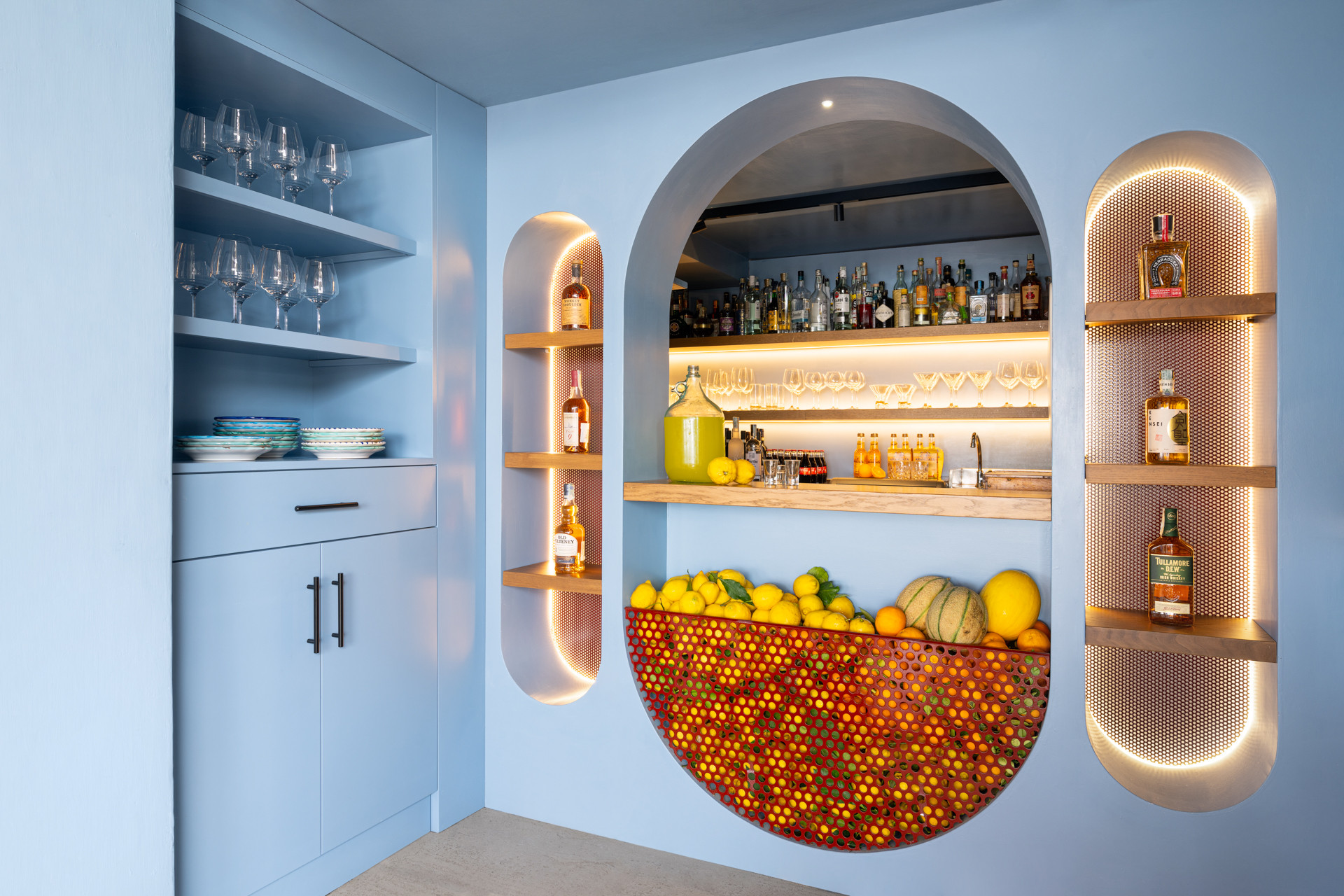 LE TRE SORELLE - IL BAR MEDITERRANEO