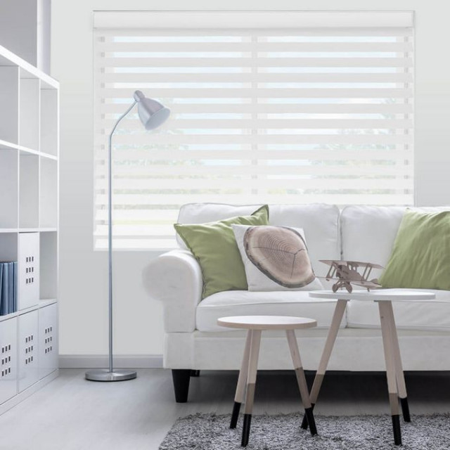 Sheer Motorized Shades Moderno Salón Montreal de Select Blinds