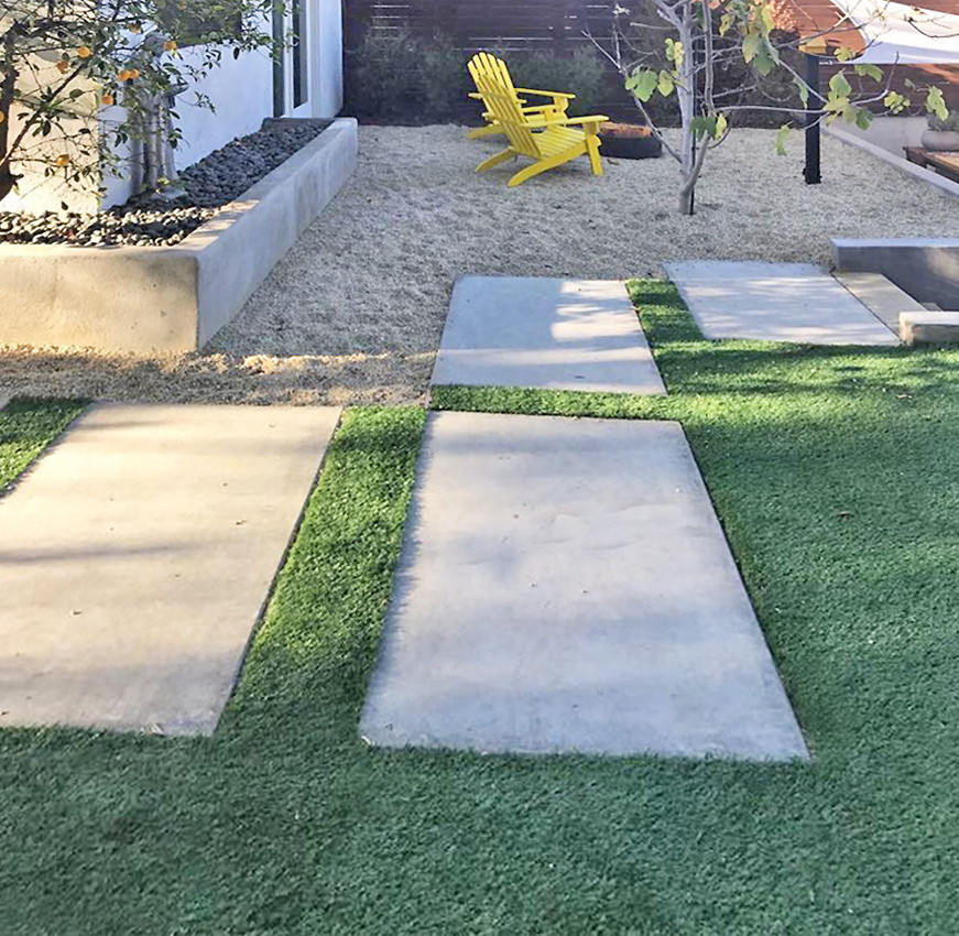 Concrete Pavers in Artificial Turf Los Angeles by Flores Artscape