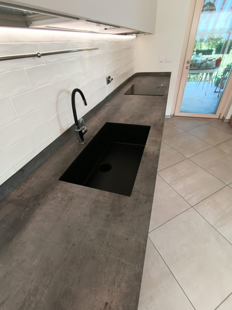 Restyling Cucina Ante Telaio Rovere Nodato/Mandorla e Top HPL