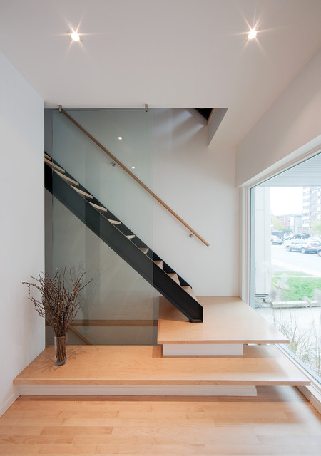 Front to Back Infill contemporain-escalier