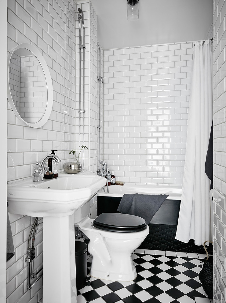 Photo of a scandinavian bathroom in Gothenburg.