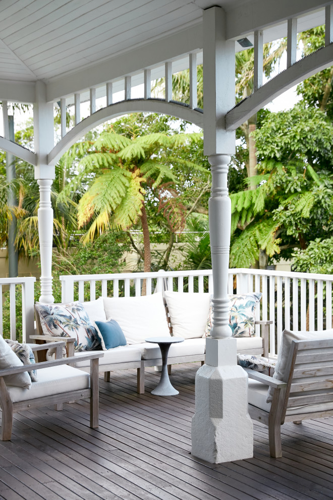 Design ideas for a transitional balcony in Sydney.