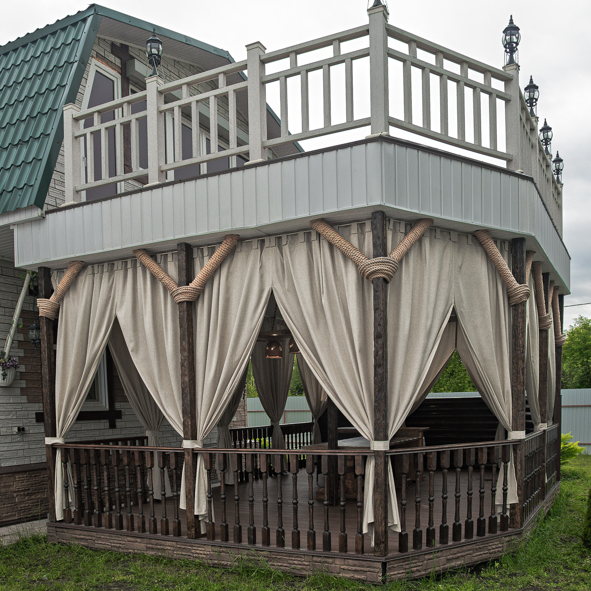 Уличные шторы на веранду