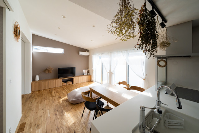 リビングダイニング moderno-salon