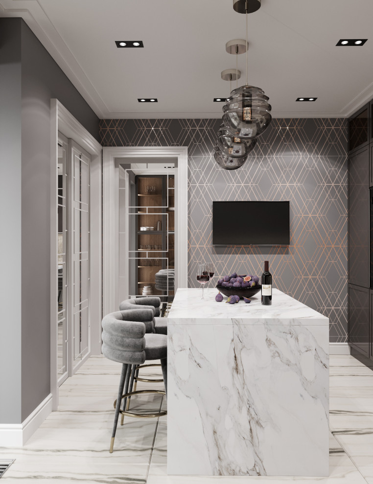 ЖК на Кировоградской улице, семейная пара и взрослый сын, квартира 120 кв.м.