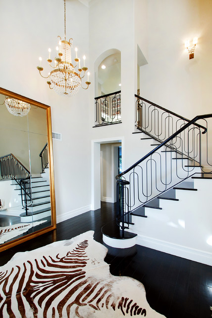 Transitional Staircase nyklassisk-trappa