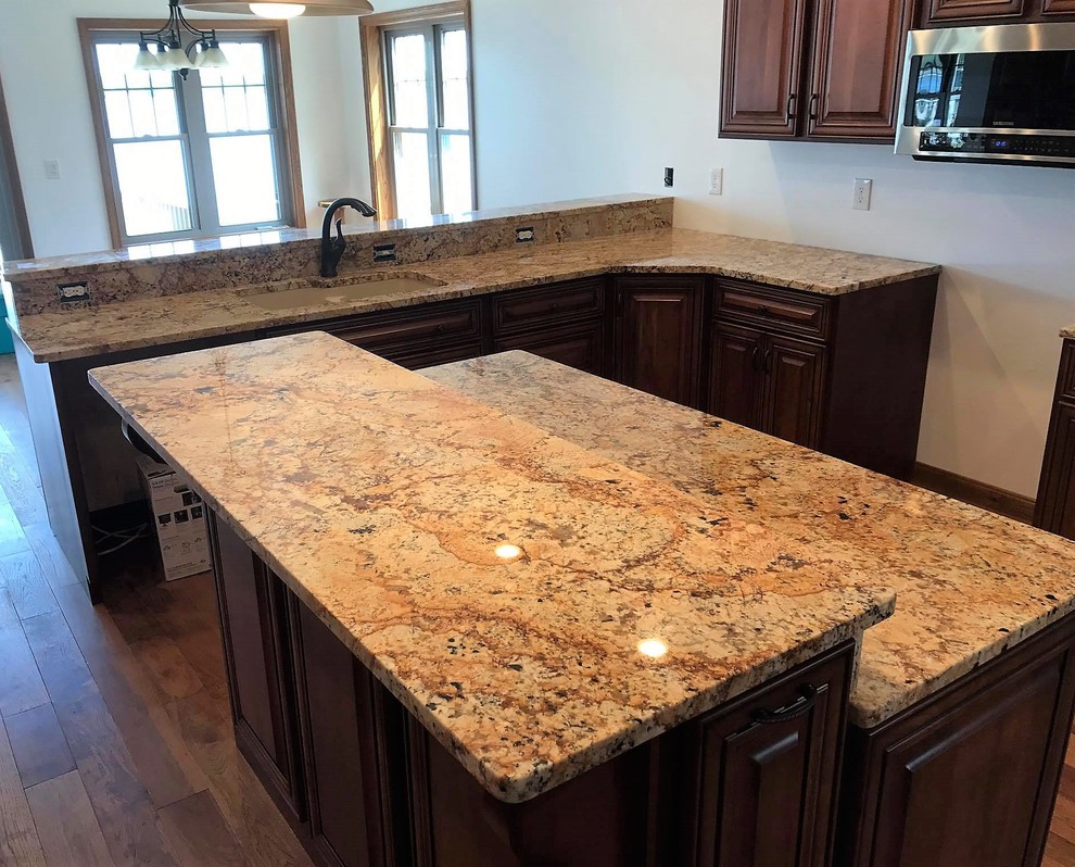Kitchen - rustic kitchen idea
