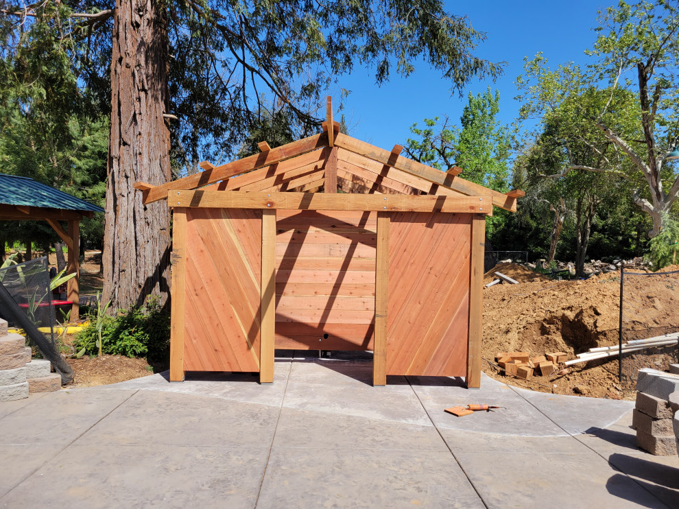 Outdoor Pool Bathroom (ADU)