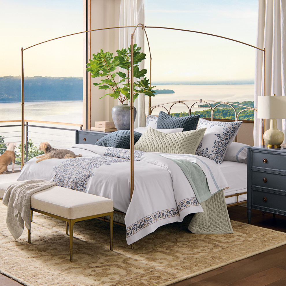 Bedroom - transitional bedroom idea