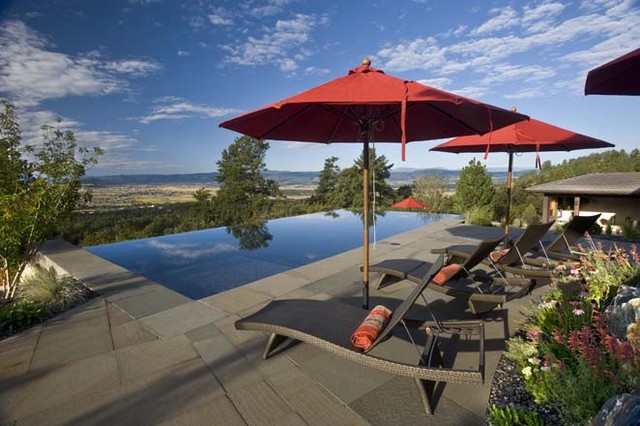 room with a view modern-swimming-pool