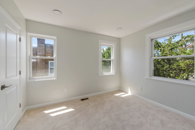 3-Level Renovation_Petworth Washington, D.C. NW moderno-camera-da-letto