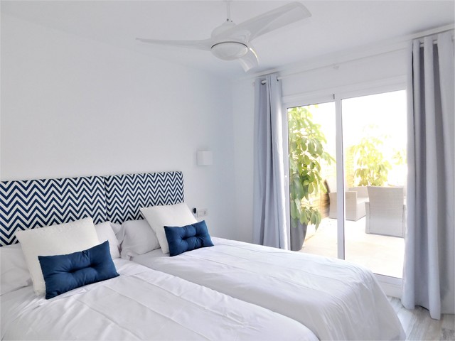 Reforma Integral y decoraci&oacute;n de vivienda en Santa Cruz coastal-bedroom
