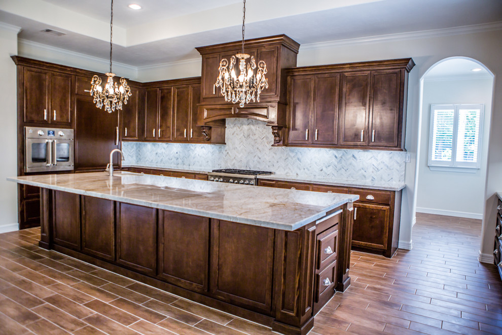 Kitchen - rustic kitchen idea in Houston