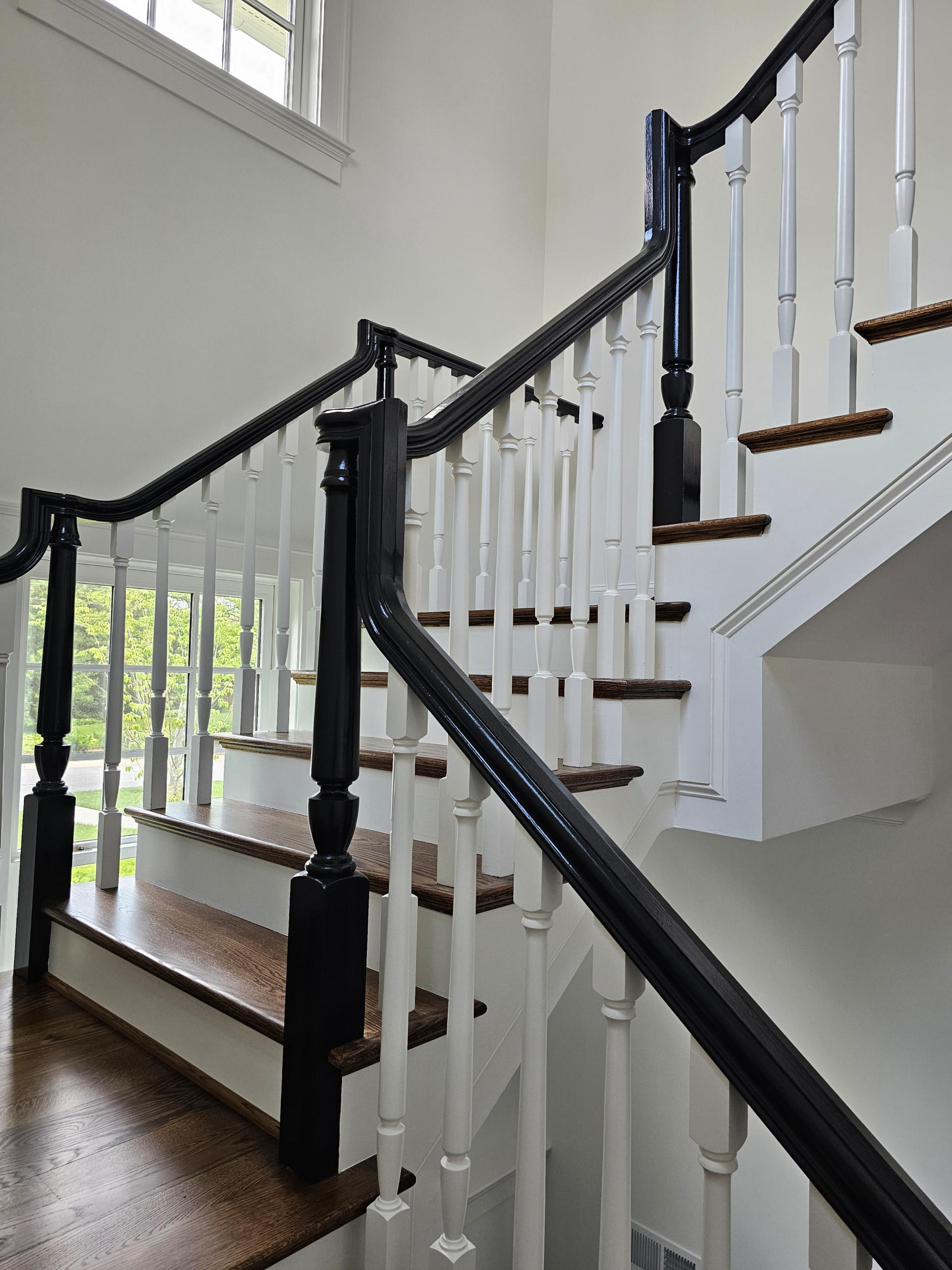 121_Elegant Floating Staircase, Chevy Chase, MD 20815