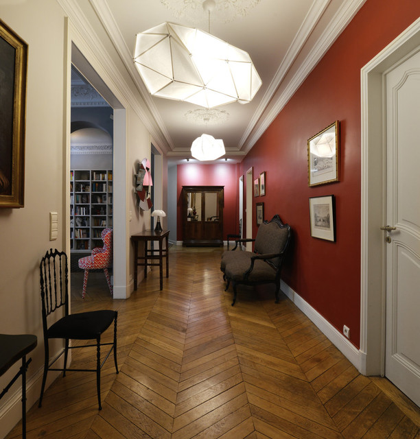 Avenue Foch contemporary-entre