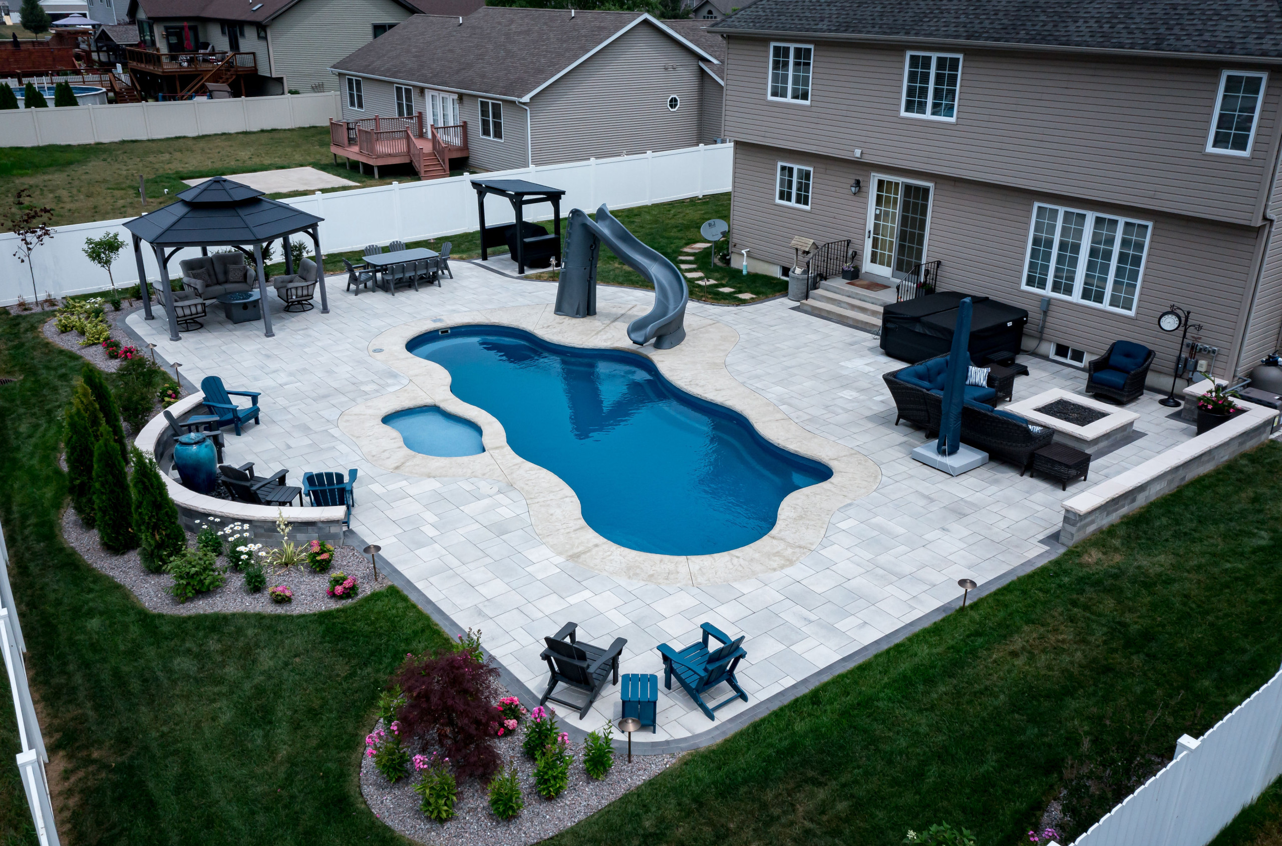 Inspiration for a pool remodel in Chicago