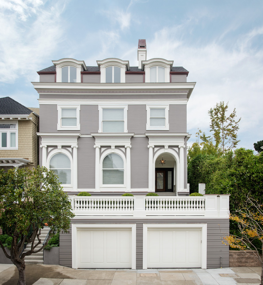 This is an example of a large traditional three-storey exterior in San Francisco.
