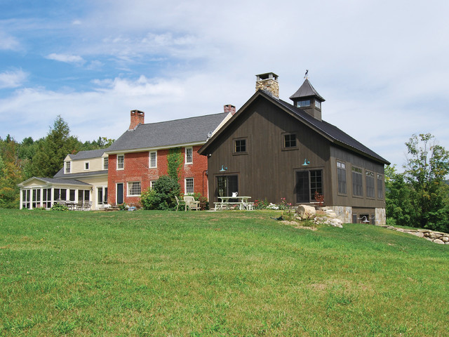 Vintage Timber Frame Barn Addition landstil-hus-og-facade