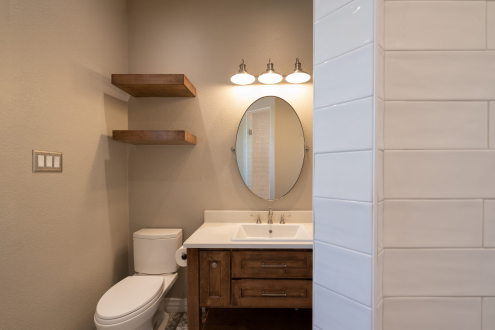 Crossvine | Master + Guest Bathroom