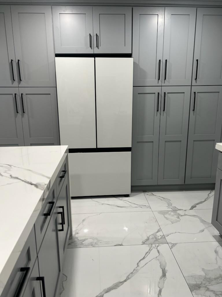 gray shaker cabinets