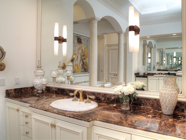 Luxury in Boca nyklassisk-badrum