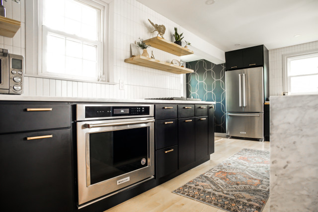 Black Mid-Century Modern Kitchen modern-kitchen