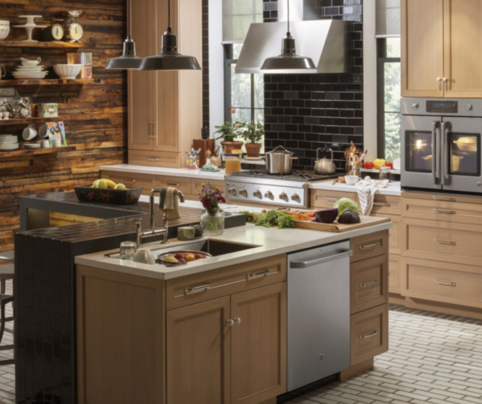 Transitional kitchen photo in Indianapolis