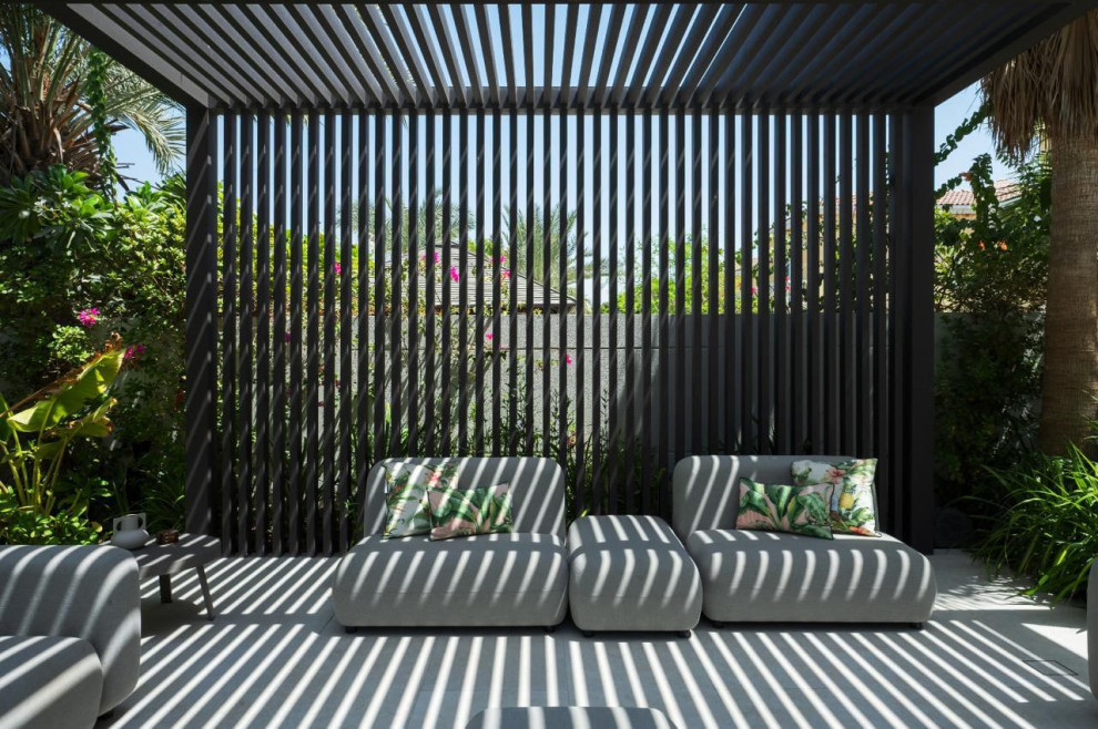 Custom Bespoke projects outside of uk