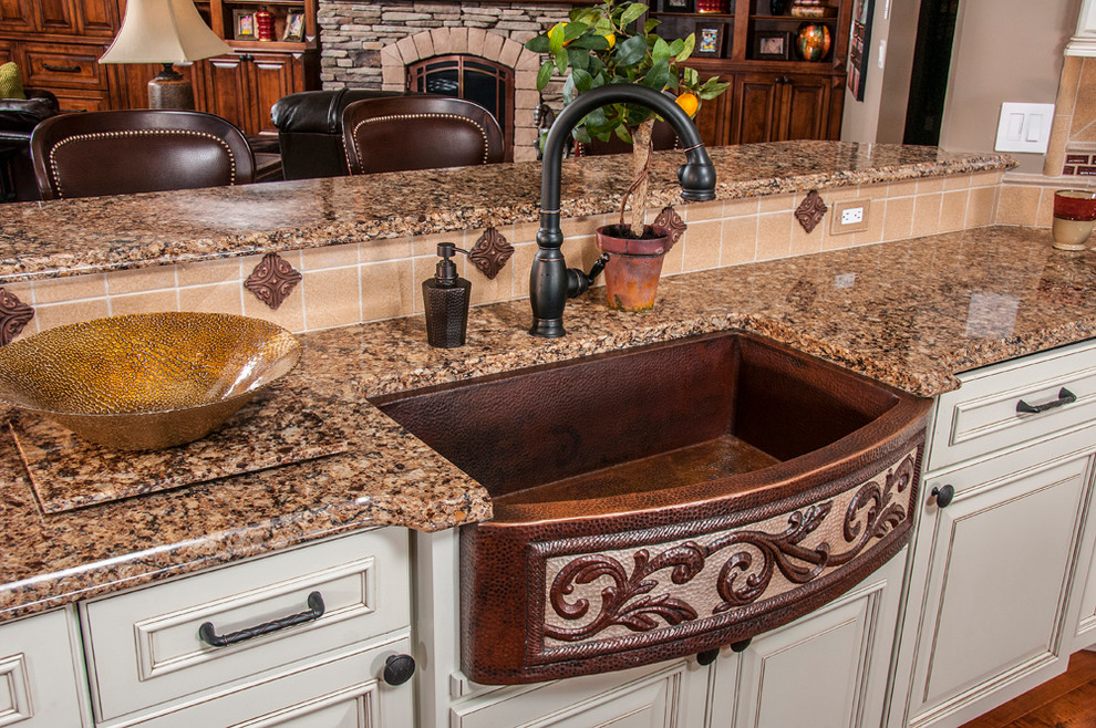 Mountain style kitchen photo in Charleston with a farmhouse sink