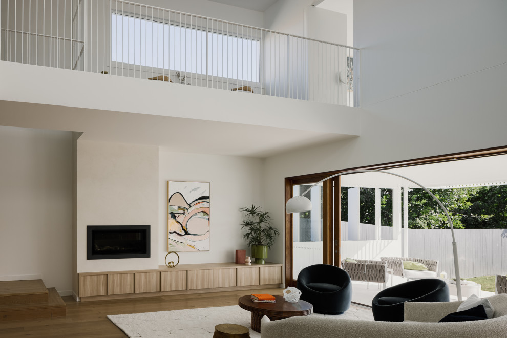 Example of a minimalist living room design in Brisbane