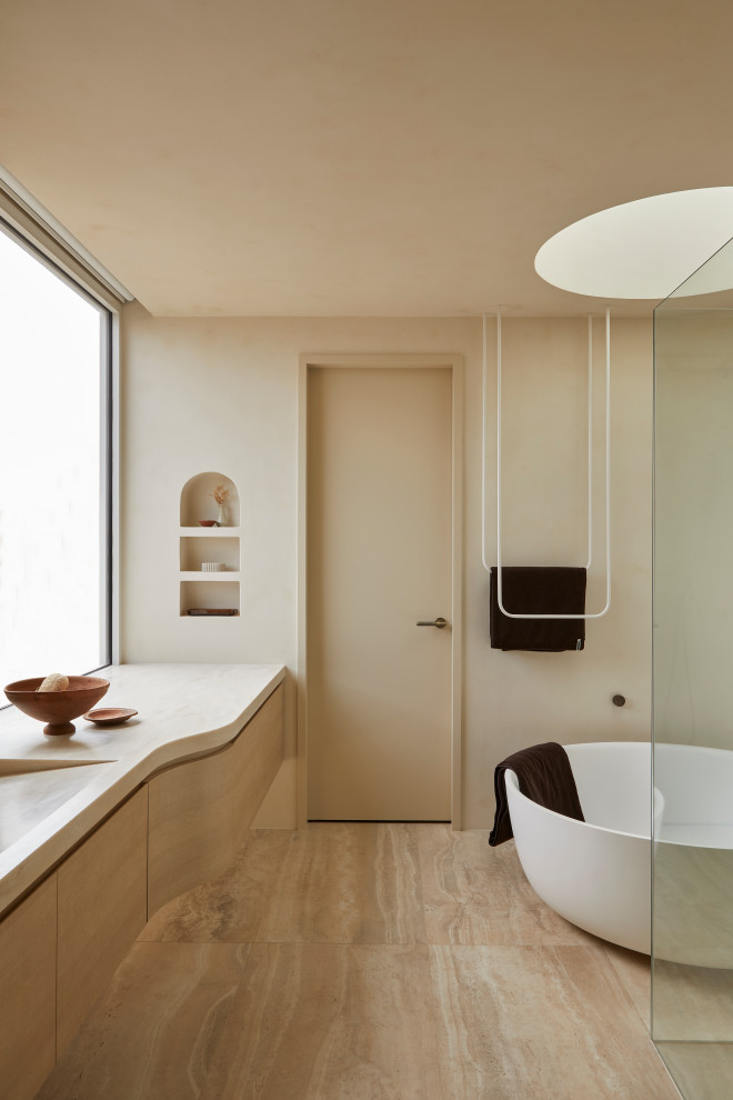 Photo of a mediterranean bathroom in Geelong.