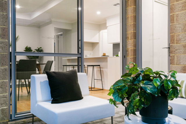 Beck Place, Warwick Qaudplex modern-uteplats