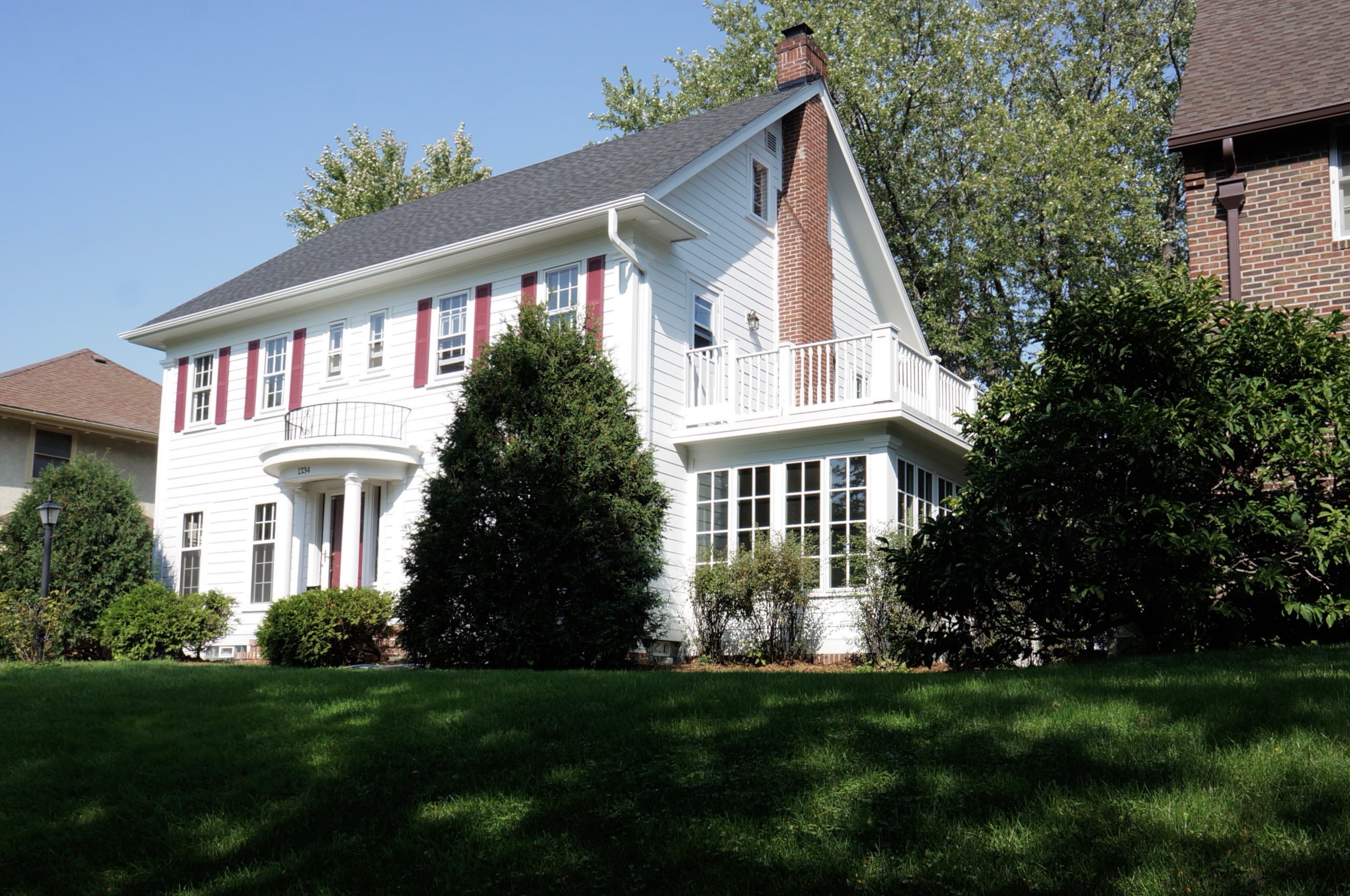 Parkway Colonial Revival