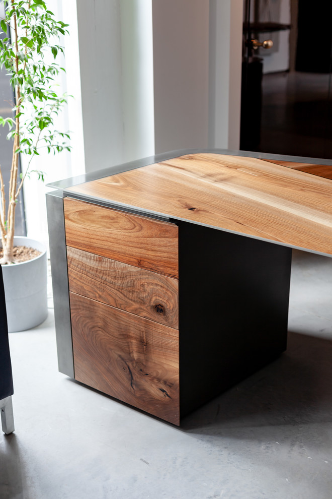 Столы дизайнерский