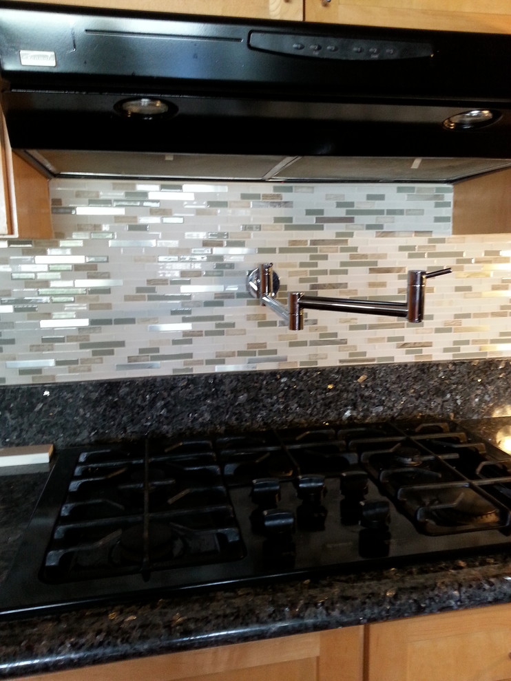 need help for paint color to match this kitchen.