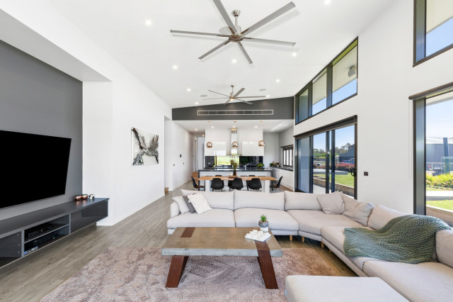 Kestrel Residence contemporary-vardagsrum