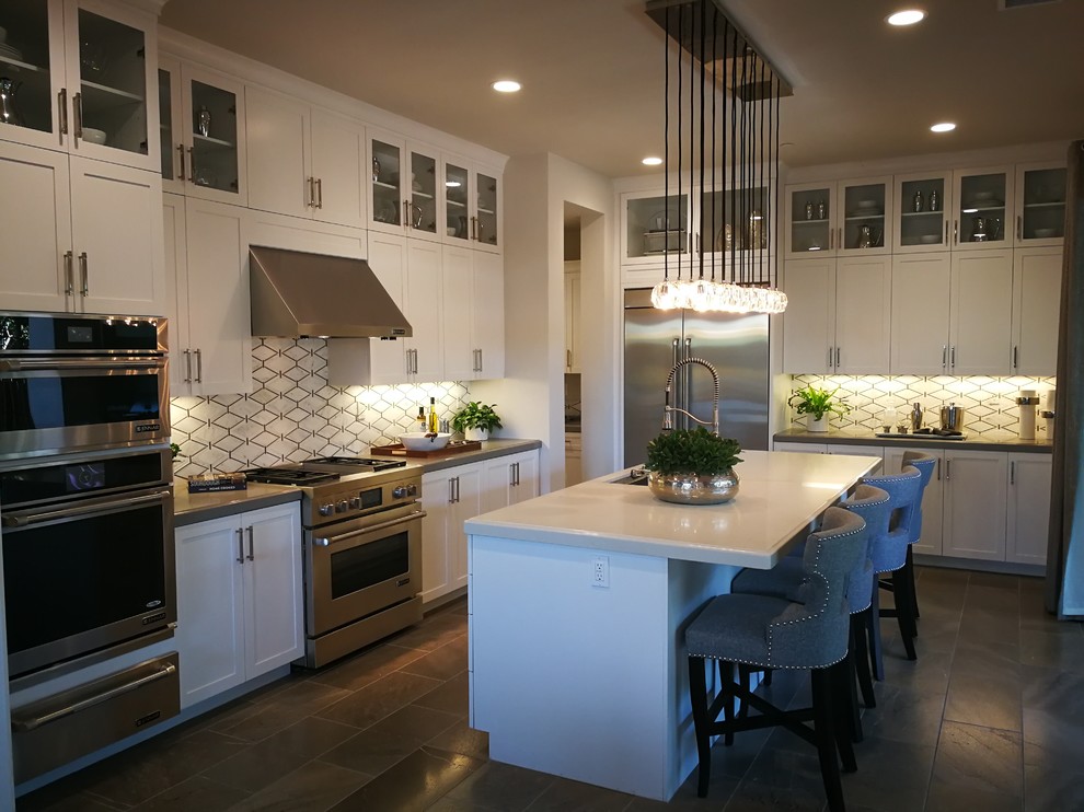 Kitchen - modern kitchen idea