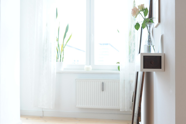 Loftwohnung mit Spreeblick contemporary-living-room