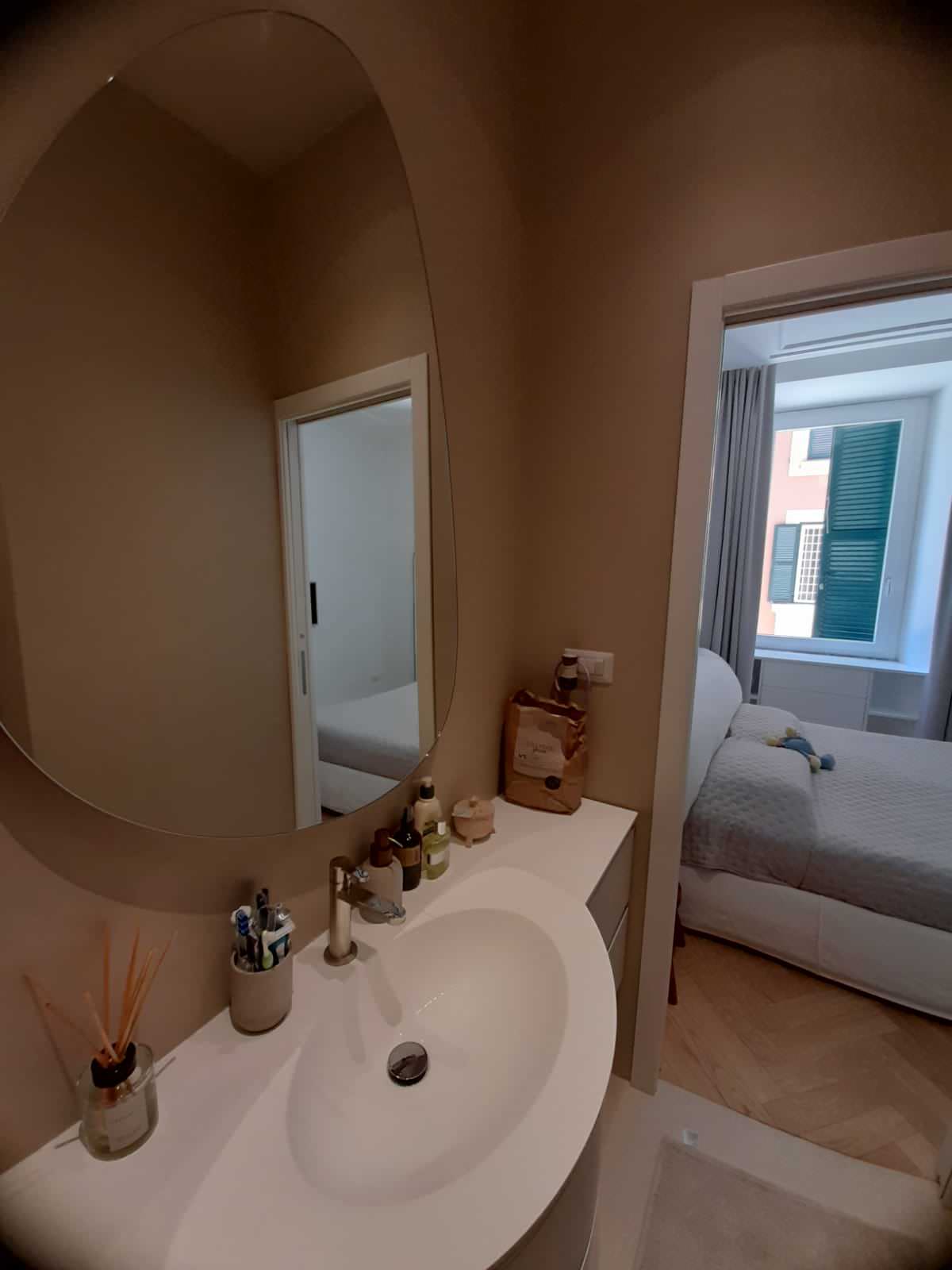 Ristrutturazione completa appartamento zona Castel Sant' Angelo