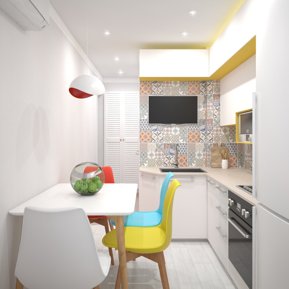 Яркая кухня