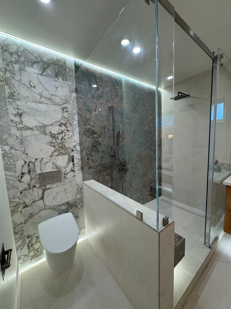 Modern Bathroom Model